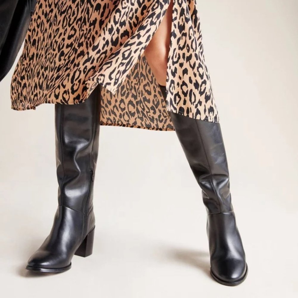 Seychelles black leather knee-high boots size 8